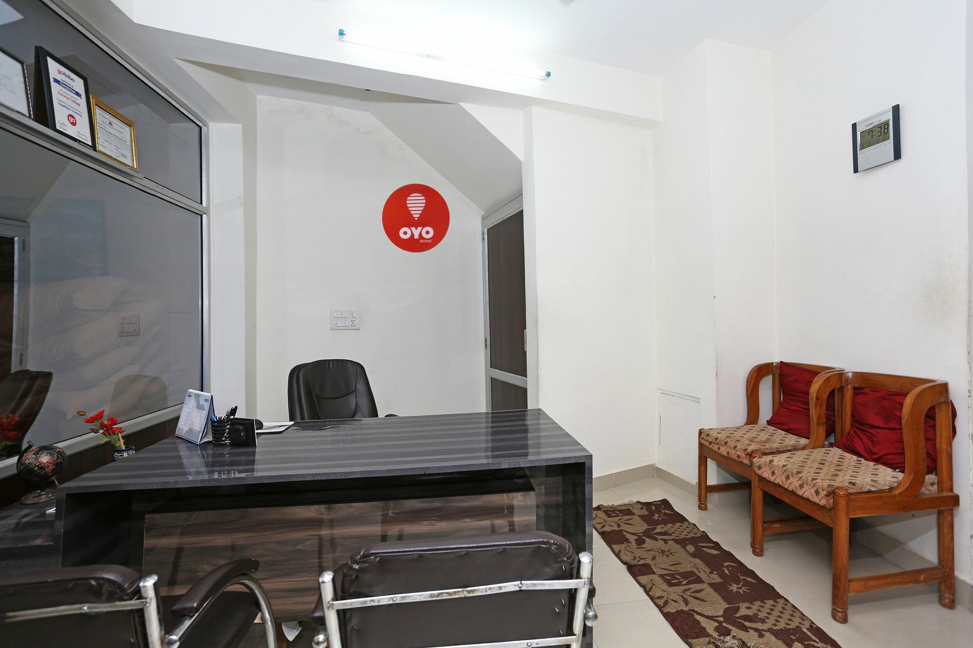 Oyo 7138 Acharya Cottage มะนาลี ภายนอก รูปภาพ